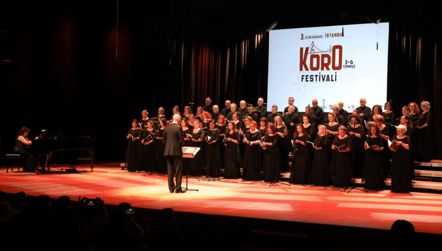 İstanbul Avrupa Korosu: Ein deutsches Requiem